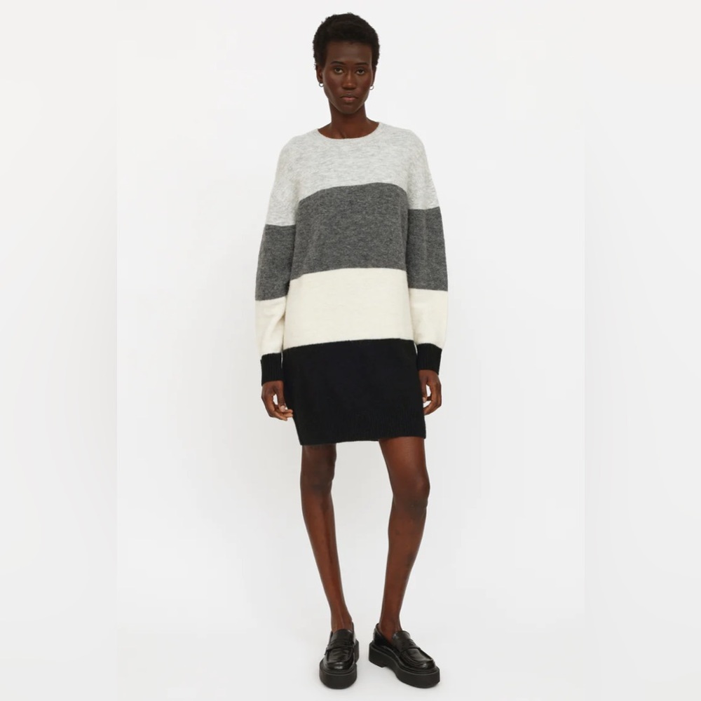 Aritzia Wilfred Free Sweater Dress